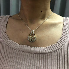 Load image into Gallery viewer, Bird Kissing Ring Holder Necklace
