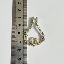 Load image into Gallery viewer, Bird Kissing Ring Holder Necklace