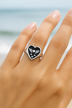 Load image into Gallery viewer, Deltarune Heart Ring