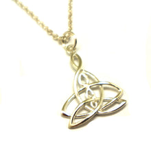 Load image into Gallery viewer, Celtic Mother Daughter 3 Knot Necklace
