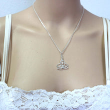 Load image into Gallery viewer, Celtic Mother Daughter 3 Knot Necklace
