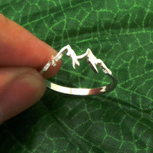 Load image into Gallery viewer, Silver Mountain Range Ring