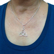 Load image into Gallery viewer, Celtic Mother and 2 Child Knot Necklace