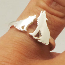 Load image into Gallery viewer, Silver Wolf Ring for Women