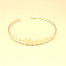 Load image into Gallery viewer, Personalized Soundwave Own Voice Bracelet