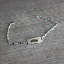 Load image into Gallery viewer, Silver Jeep Bracelet