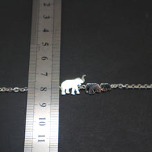 Load image into Gallery viewer, Mother and Child 3 Elephants Chain Bracelet
