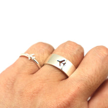 Load image into Gallery viewer, Plane Couple Promise Ring Set