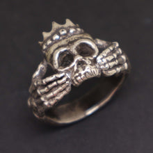 Load image into Gallery viewer, Skull Claddagh Ring for Men