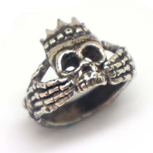 Load image into Gallery viewer, Skull Claddagh Ring for Men