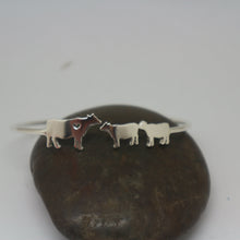 Load image into Gallery viewer, Silver Mother Daughter Cow Bracelet