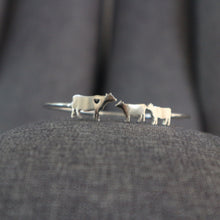 Load image into Gallery viewer, Silver Mother Daughter Cow Bracelet
