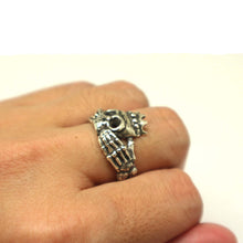 Load image into Gallery viewer, Skull Claddagh Ring for Men