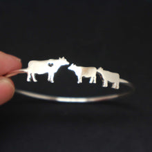 Load image into Gallery viewer, Silver Mother Daughter Cow Bracelet
