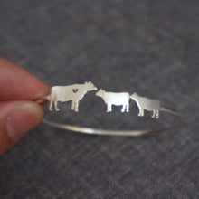 Load image into Gallery viewer, Silver Mother Daughter Cow Bracelet