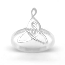 Load image into Gallery viewer, Mother and 2 Daughter Knot Ring