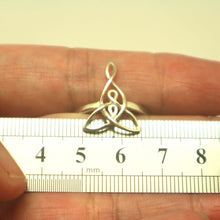 Load image into Gallery viewer, Mother and 2 Daughter Knot Ring