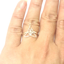 Load image into Gallery viewer, Mother and 2 Daughter Knot Ring
