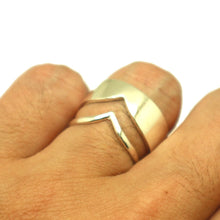 Load image into Gallery viewer, Chevron Matching Rings
