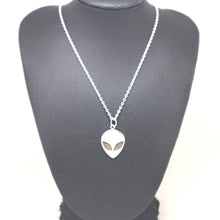 Load image into Gallery viewer, Alien Area 51 Ufo Necklace