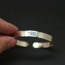 Load image into Gallery viewer, Silver Jeep Bangle
