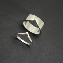 Load image into Gallery viewer, Chevron Matching Rings