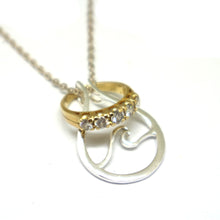 Load image into Gallery viewer, Wave Ring Holder Necklace
