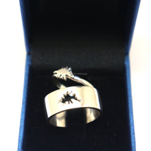 Load image into Gallery viewer, Stegosaurus Dinosaur Promise Ring for Couples