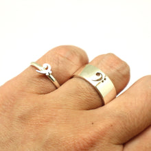 Load image into Gallery viewer, Bass Clef Promise Ring for Couples
