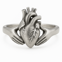 Load image into Gallery viewer, Anatomical Heart Claddagh Ring

