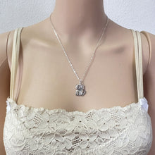 Load image into Gallery viewer, Silver Derby Necklace

