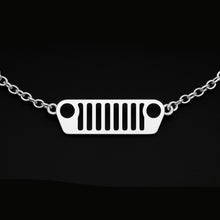 Load image into Gallery viewer, Jeep Grill Chain Bracelet
