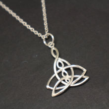 Load image into Gallery viewer, Celtic Mother Daughter 3 Knot Necklace
