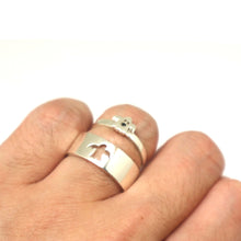 Load image into Gallery viewer, Ghost Ring for Couples
