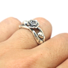 Load image into Gallery viewer, Men and Women Rose Ring
