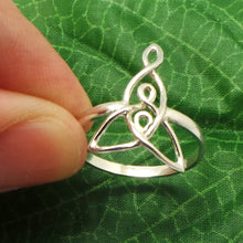Load image into Gallery viewer, Celtic Mother and 2 Child Knot Ring
