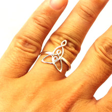 Load image into Gallery viewer, Celtic Mother and 2 Child Knot Ring
