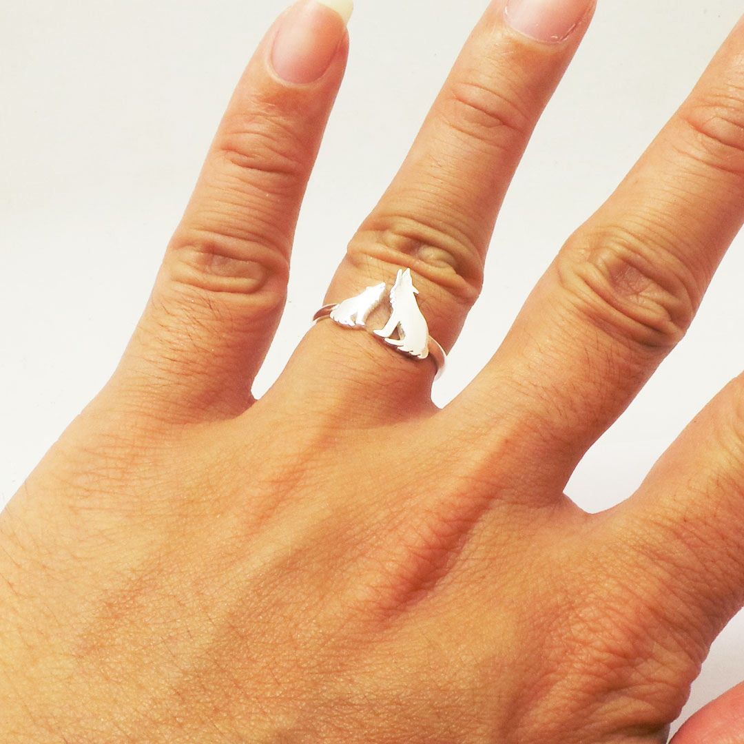 Silver Wolf Ring for Women –