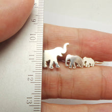 Load image into Gallery viewer, Silver 3 Elephants Bracelet
