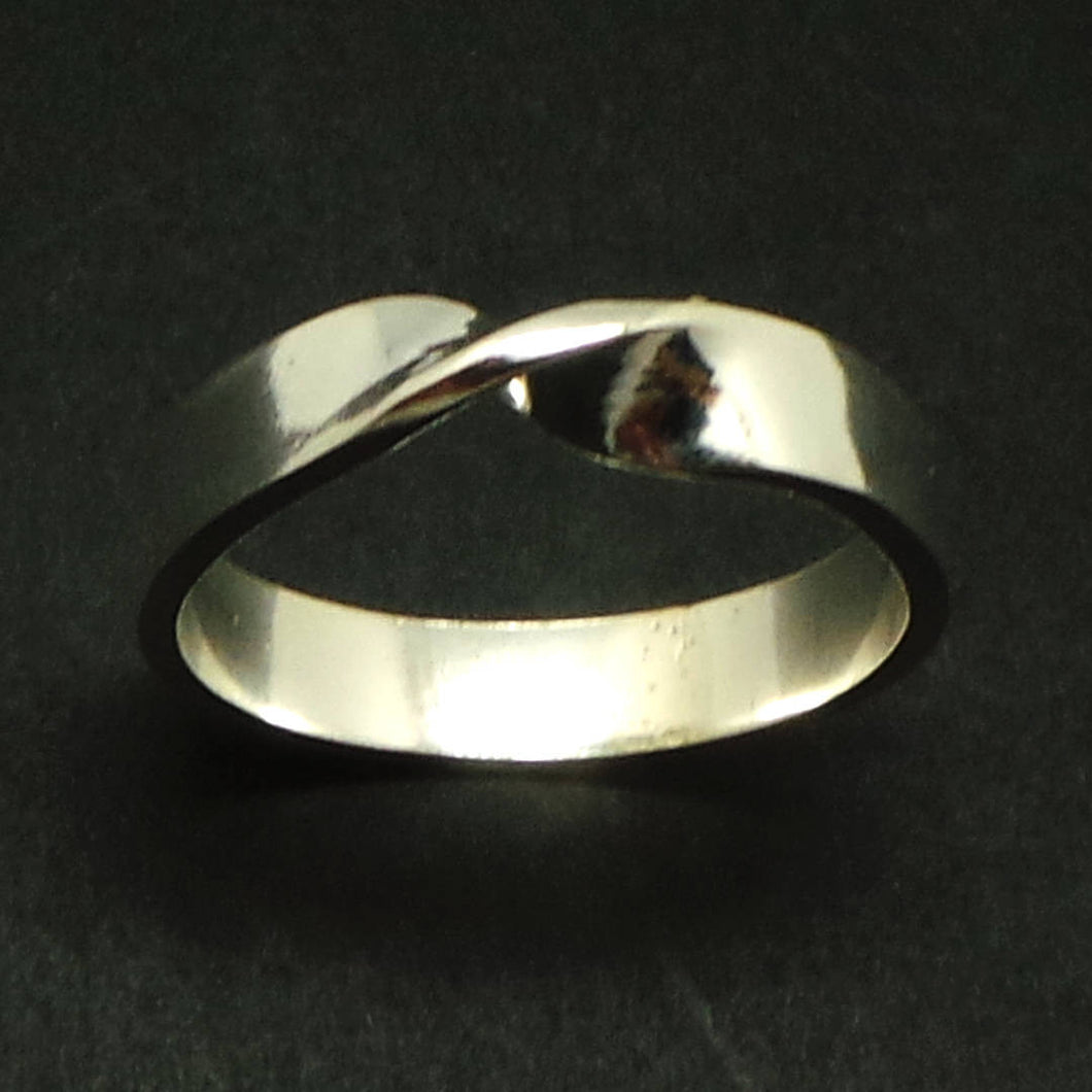 5mm Sterling Silver Mobius Ring