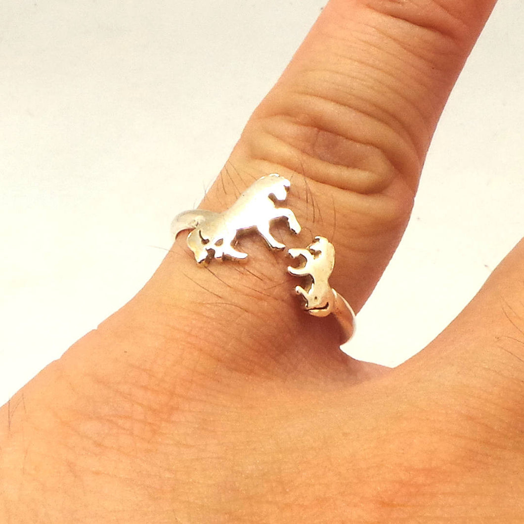 Mother Daugther Horse Ring