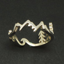 Load image into Gallery viewer, Silver Mountain Pine Tree Wave Ring
