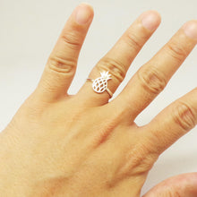 Load image into Gallery viewer, Silver Pineapple Ring
