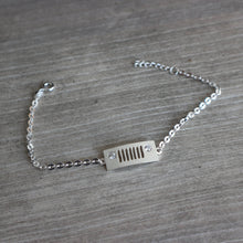 Load image into Gallery viewer, Silver Jeep Bracelet
