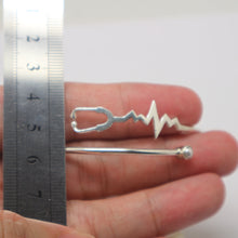 Load image into Gallery viewer, Nurse Stethoscope Bracelet with Pearl
