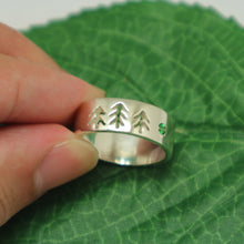 Load image into Gallery viewer, Tree Nature Wedding Ring Band
