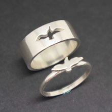 Load image into Gallery viewer, Bird Dove Couple Rings Set
