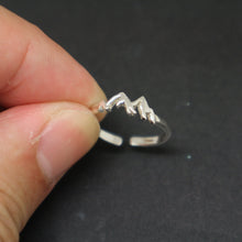 Load image into Gallery viewer, Mountain Adjustable Toe Ring
