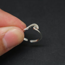 Load image into Gallery viewer, Sterling Silver Wave Toe Ring
