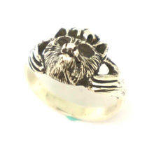 Load image into Gallery viewer, Unqiue Wolf Claddagh Statement Ring
